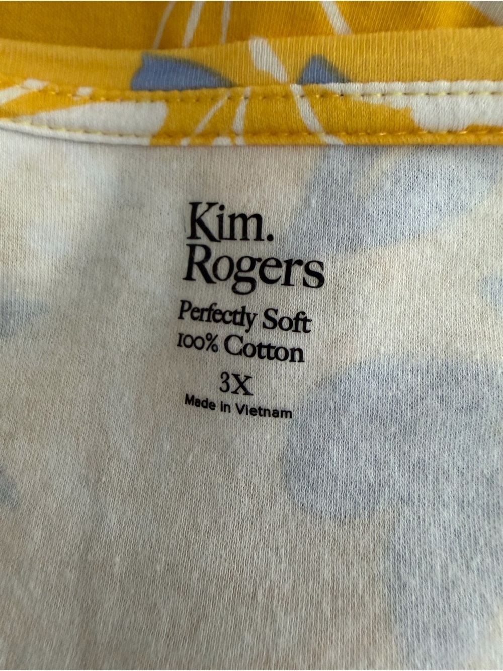 Kim Rogers Perfectly SoftYellow Floral Scoop Neck Blouse with Blue & White Print - Picture 4 of 4